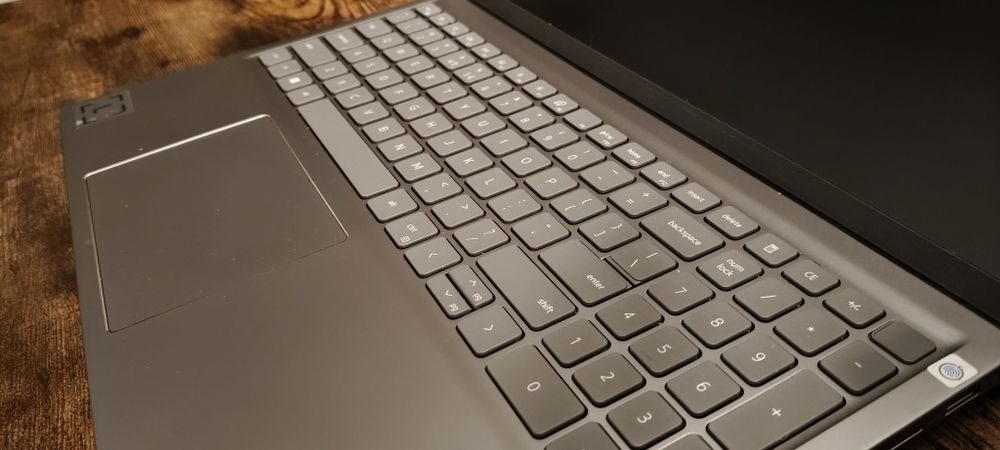 Laptop Dell Inspiron 5515