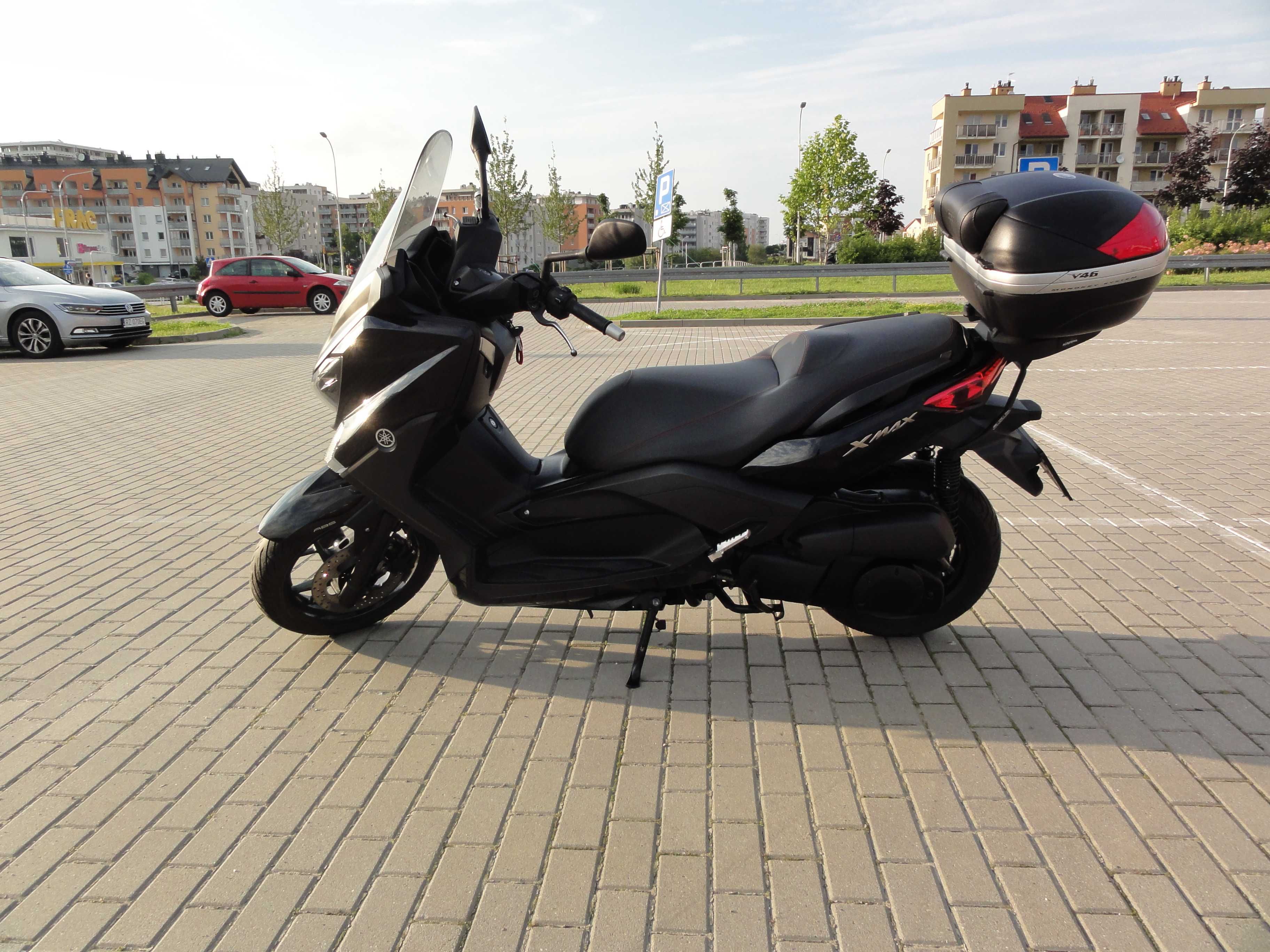 Yamaha X-Max 250