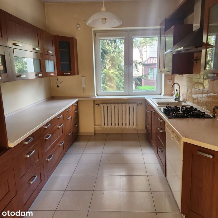 Przestronne mieszkanie  ponad 120 m² z balkonem i garażami