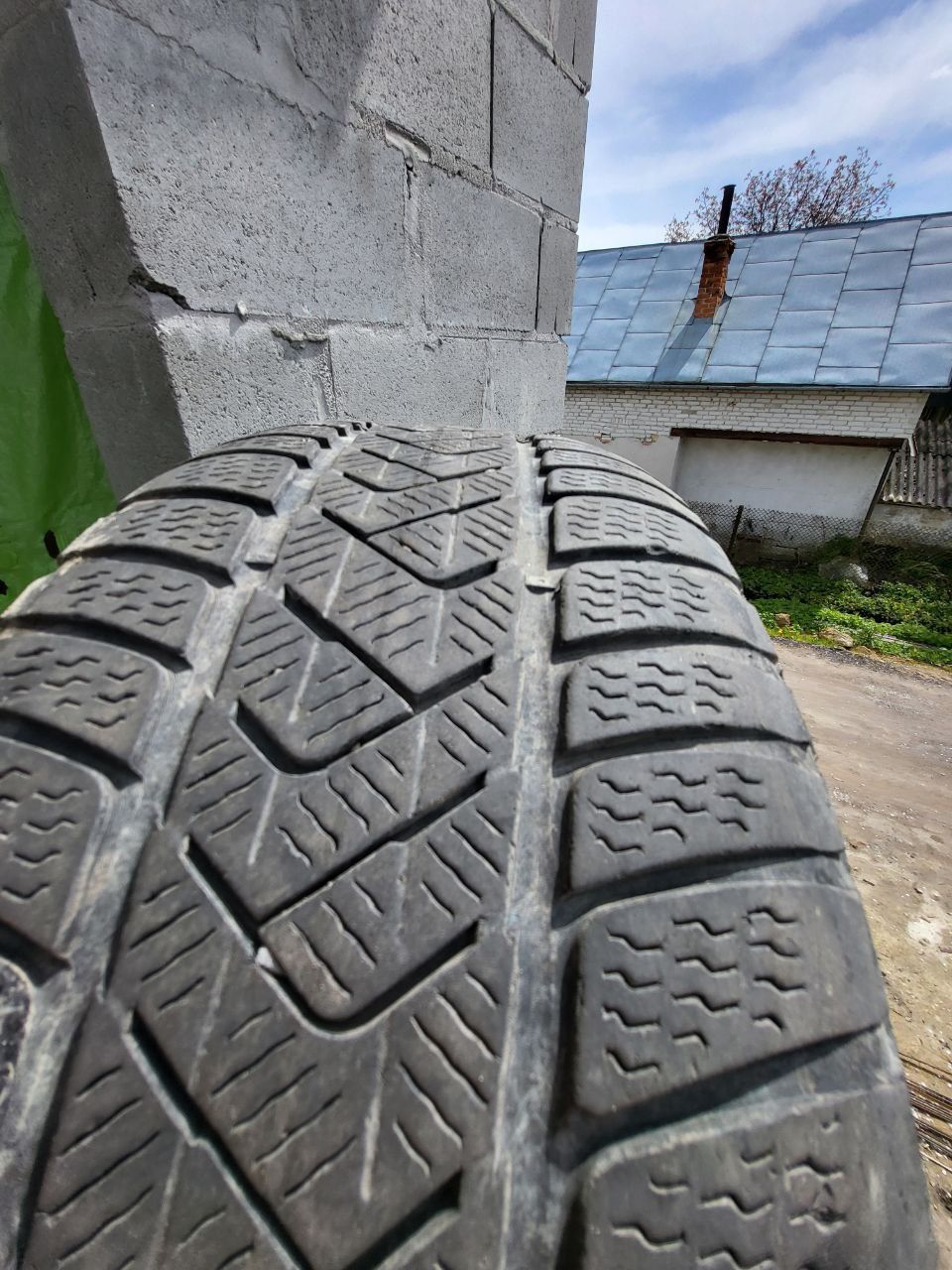 Шини RUN FLAT PIRELLI 245 45 R18