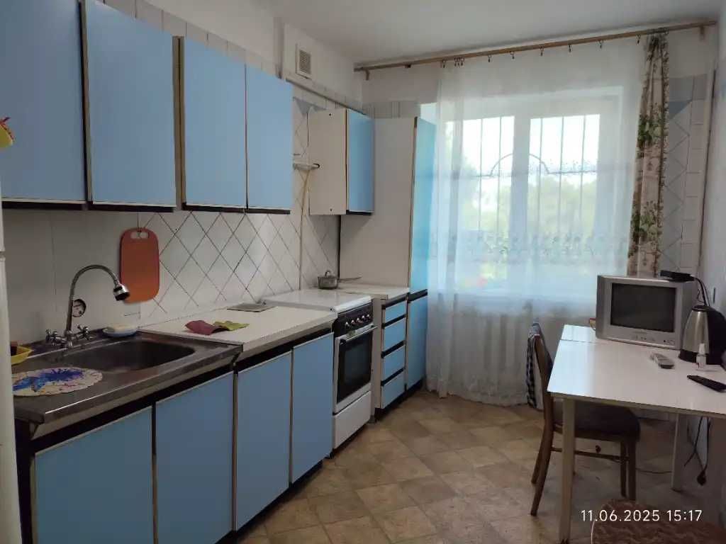 Аренда 3к квартиры на  Александра Поля