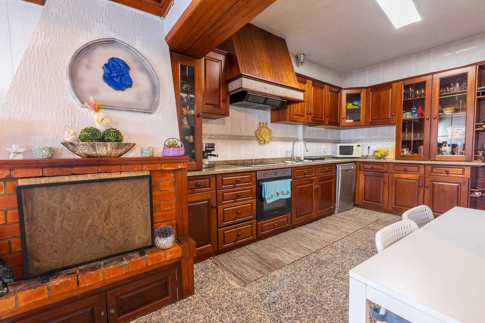 Moradia T4 + 1 a 10 km de Guimarães