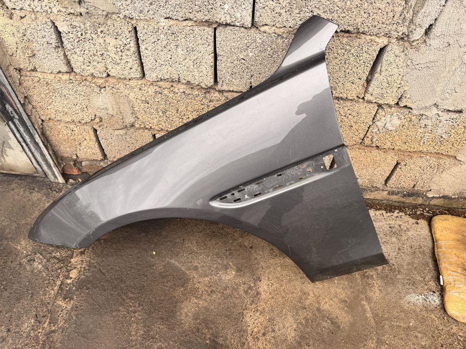 JAGUAR XE крыло передний левый GX7316A183AD GX73-16A183-AD