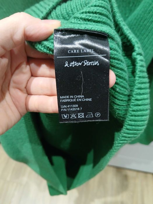 Zielony sweter &Other Stories