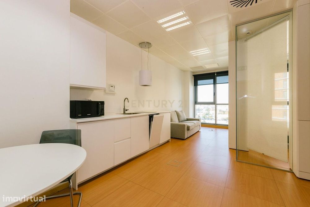 Imóvel transformado em T1 com Vista Panorâmica no Parque das Nações