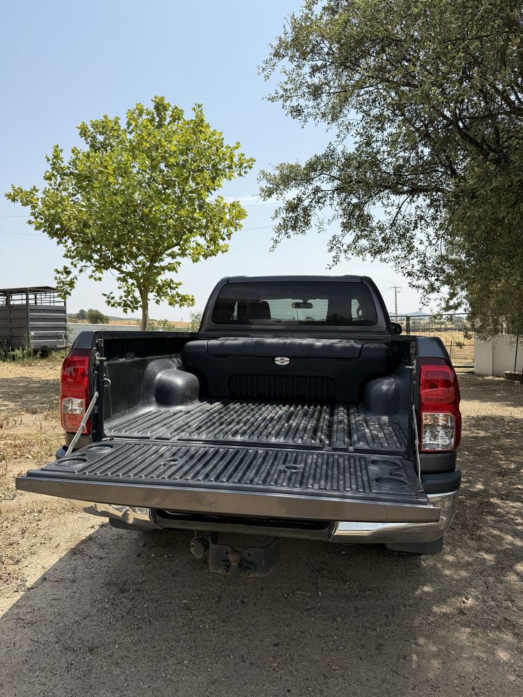 Toyota Hilux Trial 4x4