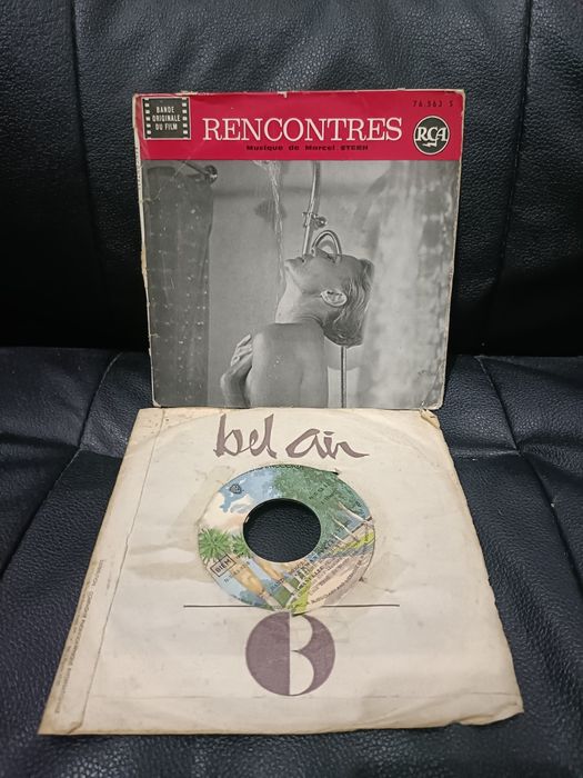 Conjunto de 12 singles