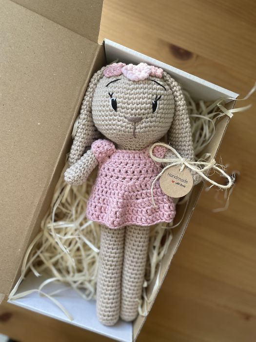 Maskotka zrobiona na szydełku rękodzieło handmade