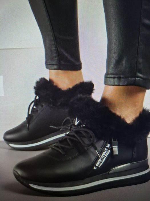 Botki, sneakersy czarne