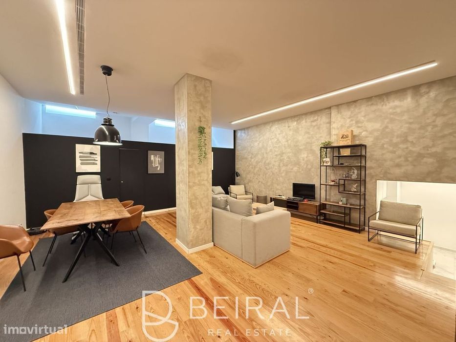 Escritório espaçoso e luminoso no centre de Lisboa