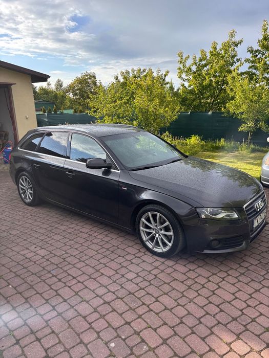 Audi A4 Avant Audi A4 b8 s-line w bardzo dobrym stanie
