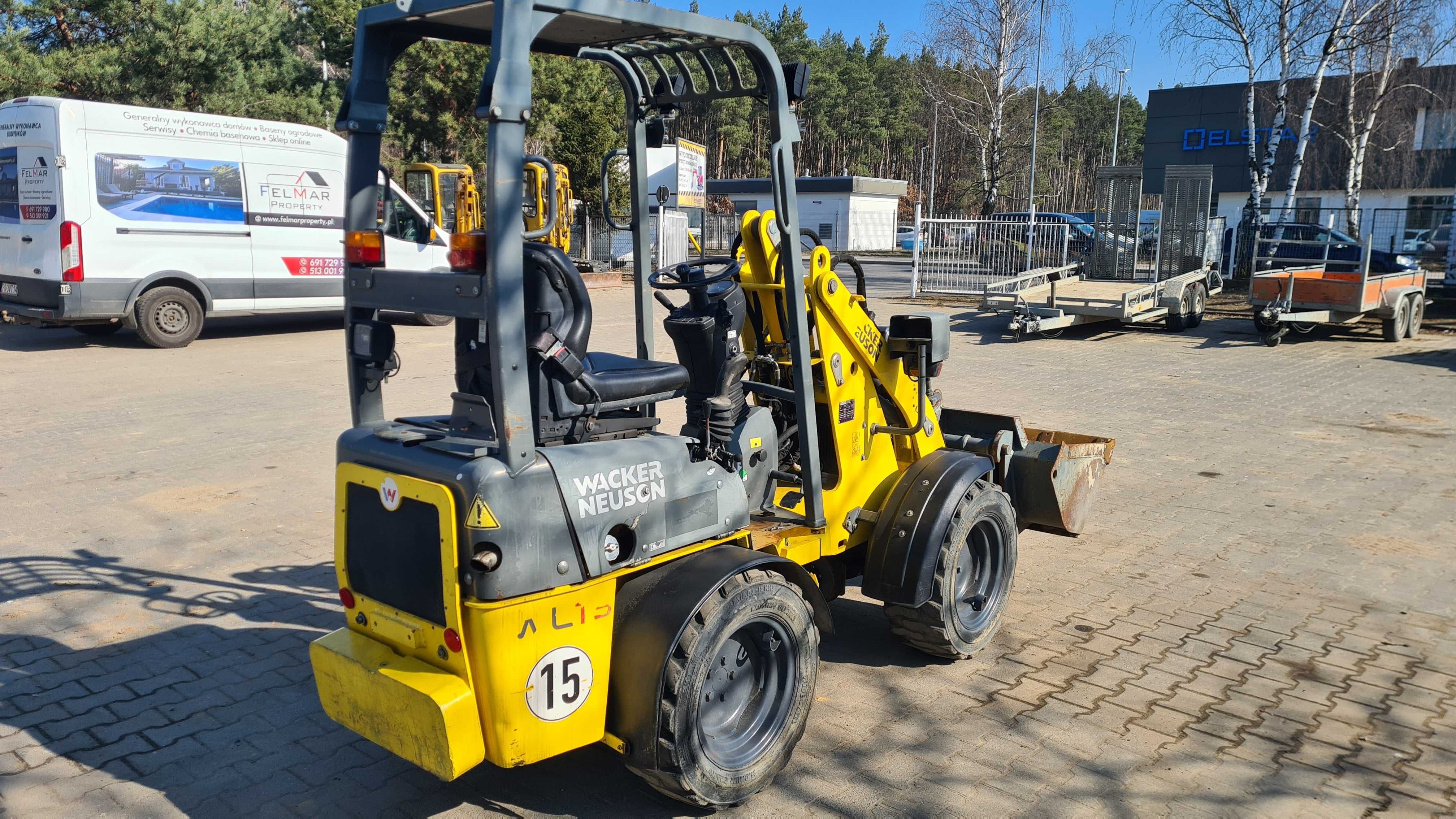 Ładowarka Wacker WL18 Kramer Bobcat Mini Schaffer Miniładowarka