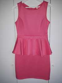 Różowa dopasowana sukienka roz M ok 36-38