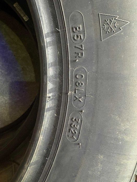 Шины 205/60 R16 BF-Goodrich пара зима (хорошее состояние) L7