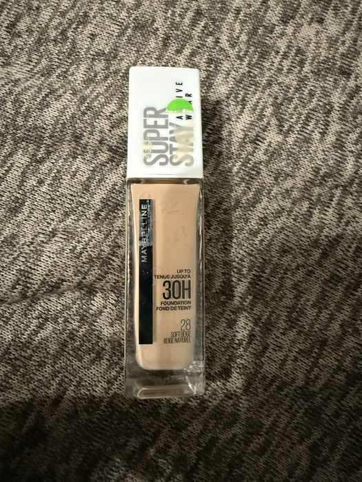 Продам тон мейбелін