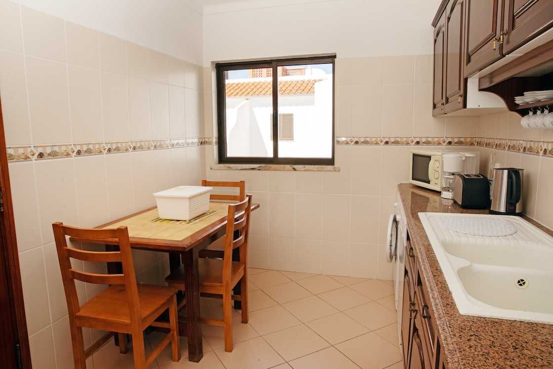 Moradia T3+1 no Centro Olhos de Água- Torre da Medronheira- Albufeira