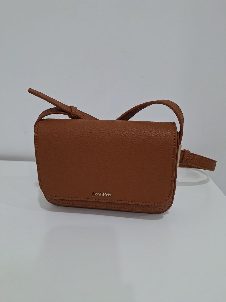 Mala pequena Calvin Klein
