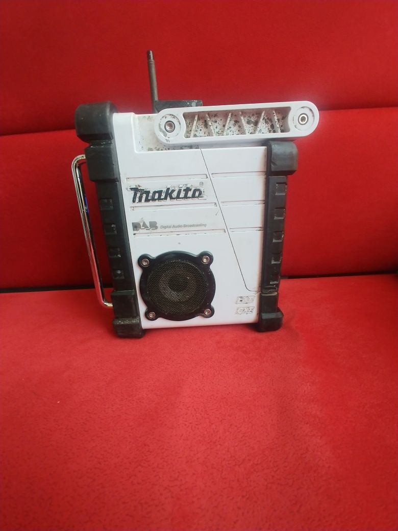 Radio budowlane makita dmr109