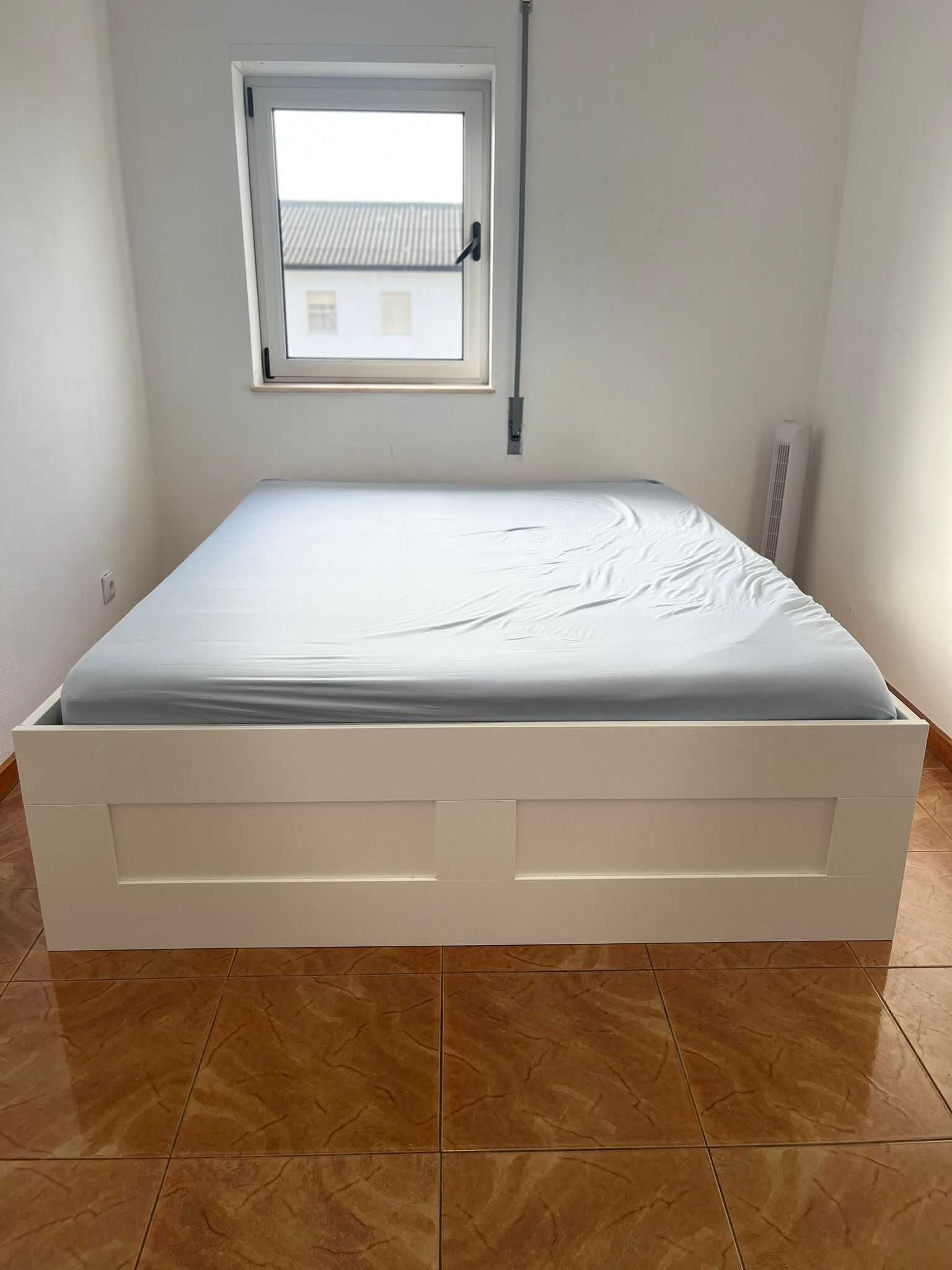 Cama de Casal 160x200cm