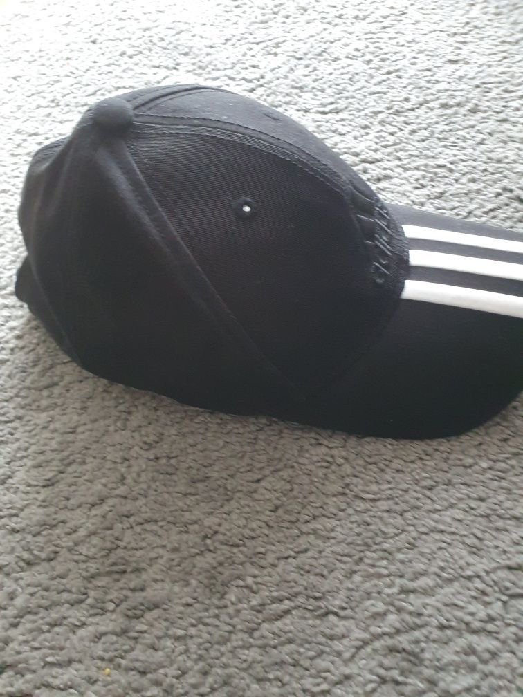 Adidas czapka, bejsbolówka 58cm M nowa