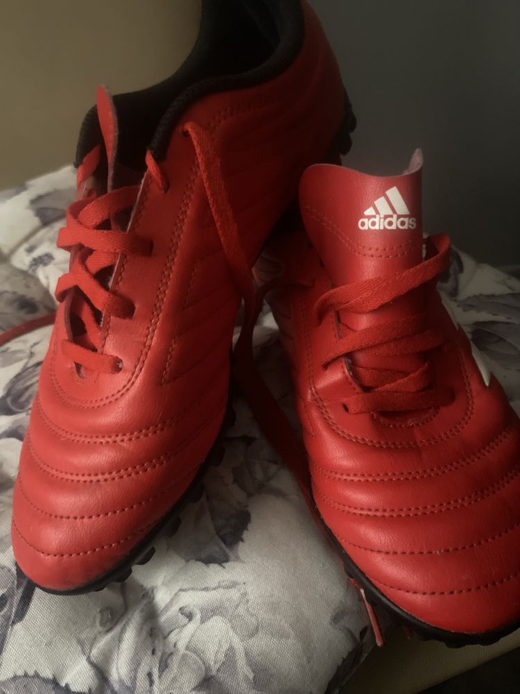 Buty piłkarskie Adidas