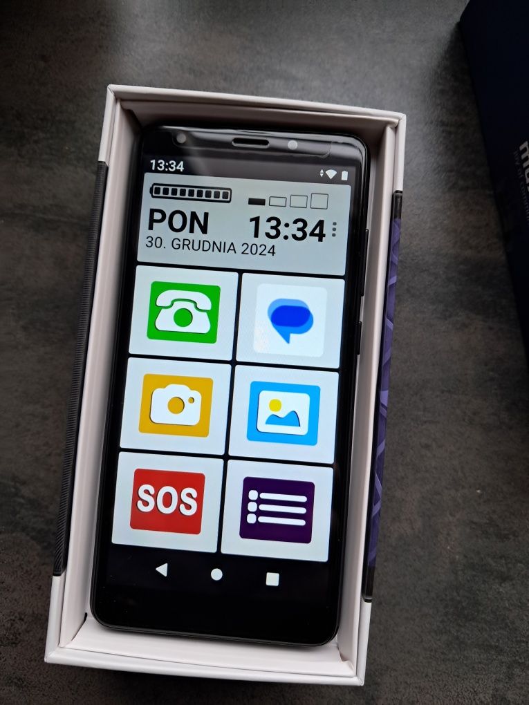 Smartfon Maxcom MS554 2/32GB 5,5" - nieużywany