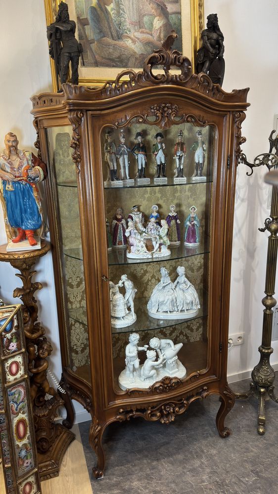 Антикварна вітрина комод сервант бар секретер витрина  шкаф креденс