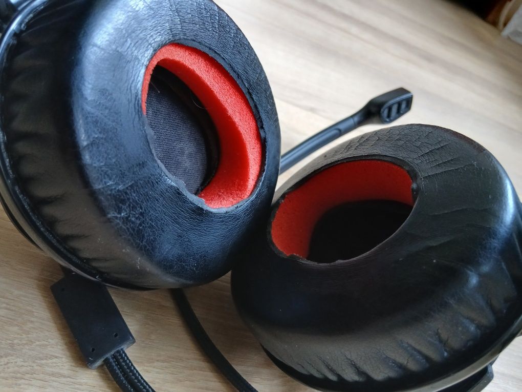 Продам ігрові навушники HYPERx