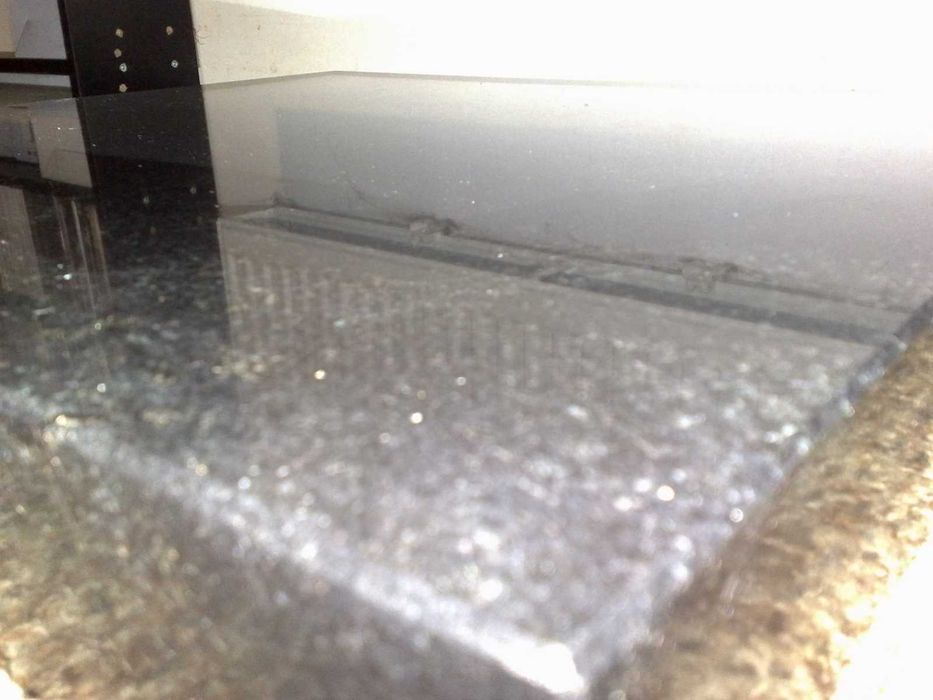 Stolik pod gramofon Rogoz Audio Fras Svart, granitowa podstawa