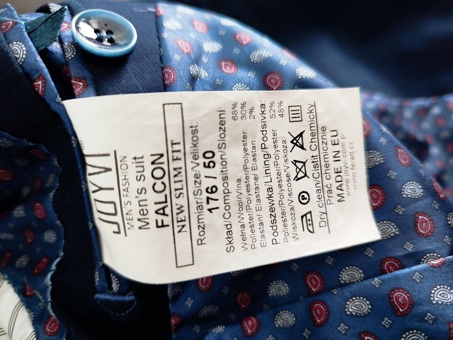 Garnitur raz założony