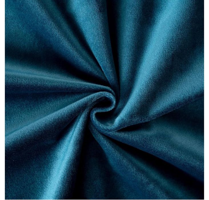 2 Zasłony Aksamitne 140x200cm. Zaciemniające Termiczne Na Przelotkach