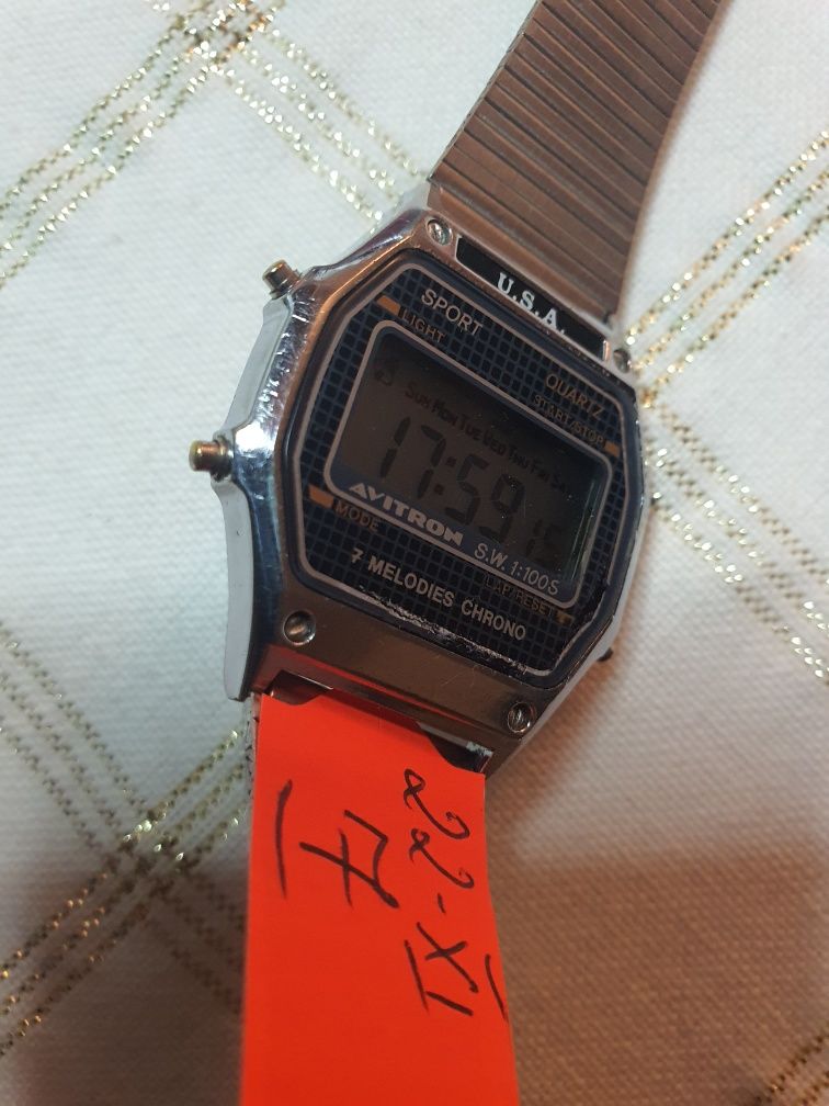 Zegarek z melodyjkami U. S. A.