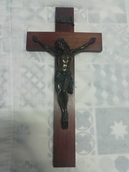 Crucifixos bronze | Estanho
