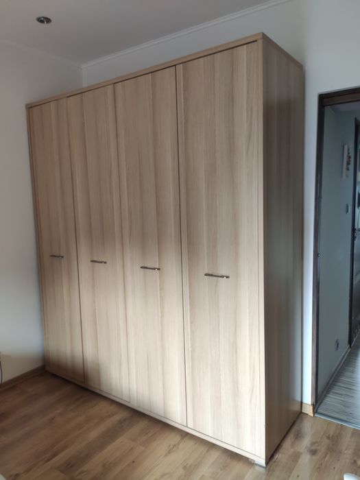 Duża solidna 4 drzwiowa szafa okleina dąb sonoma