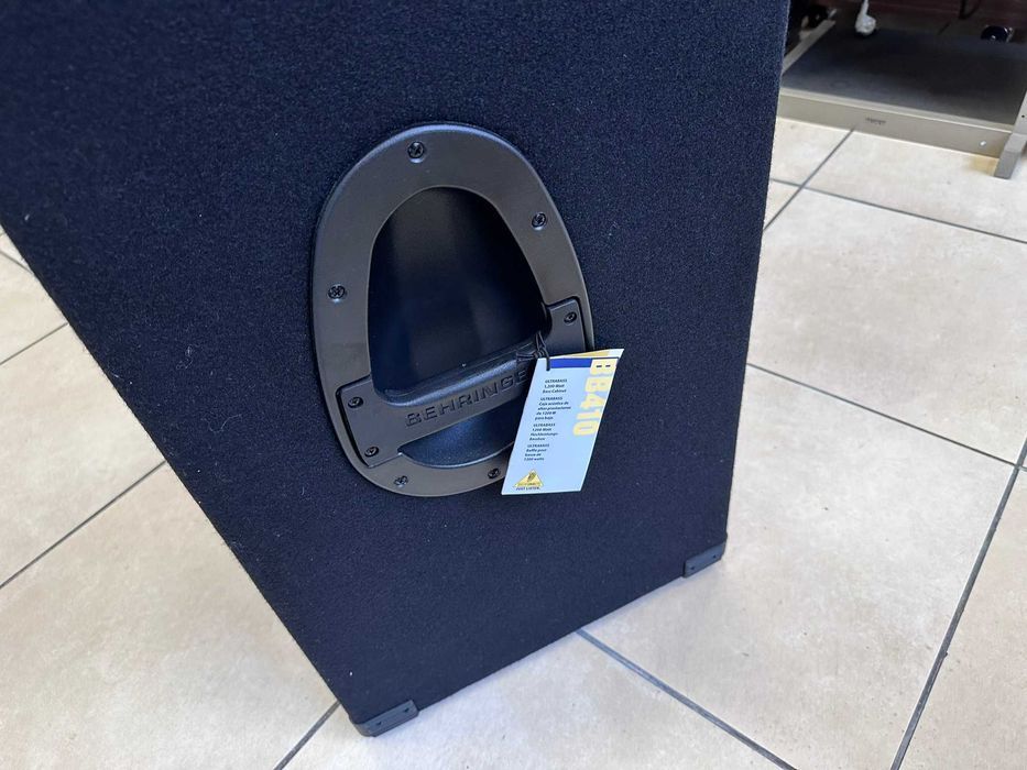 Kolumna BEHRINGER BB 410