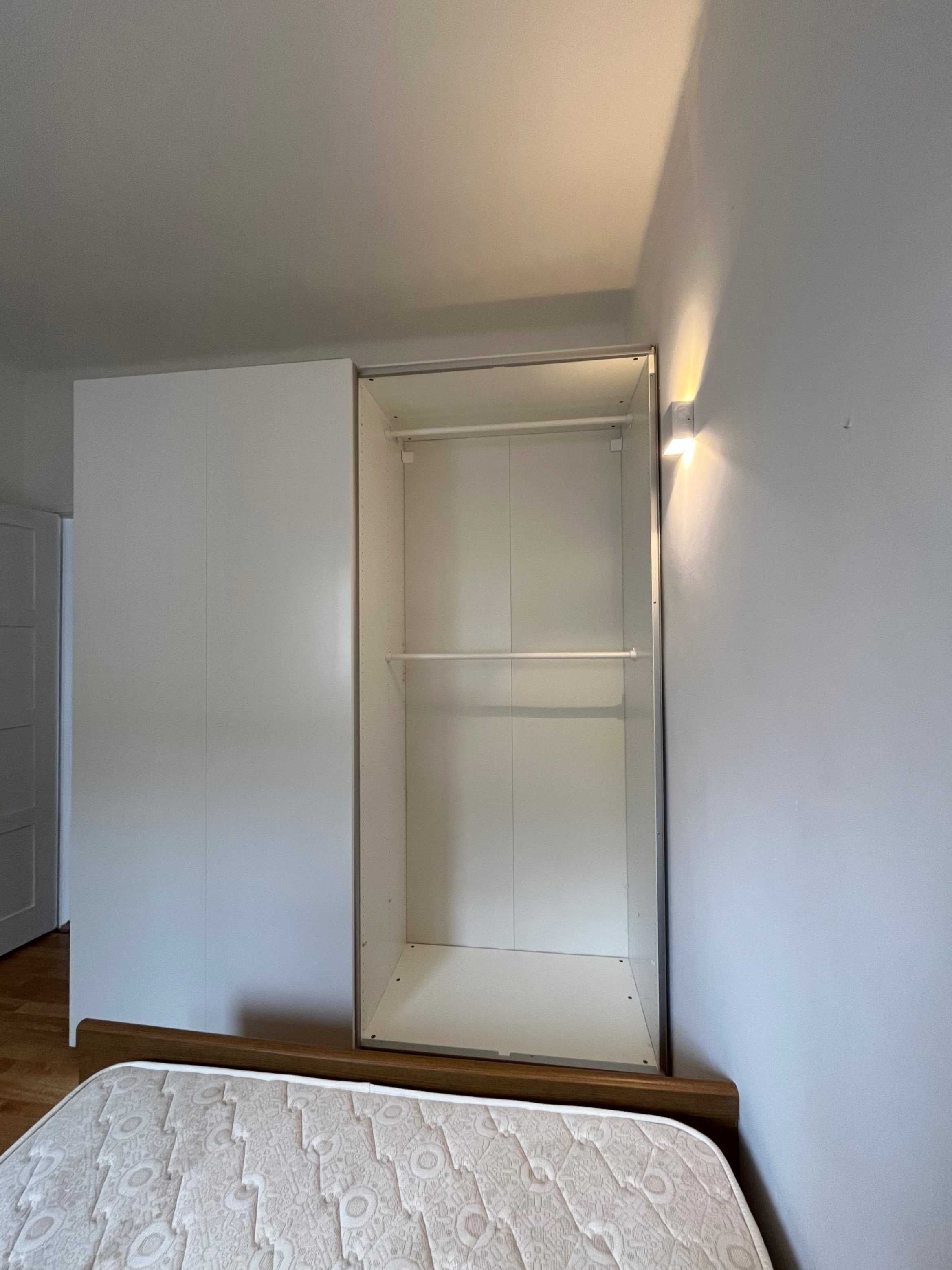 Roupeiro Branco IKEA PAX / HASVIK