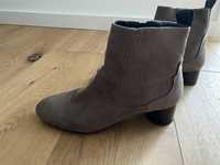 Botas Zara cinzentas