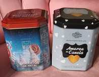 Duas latas em metal