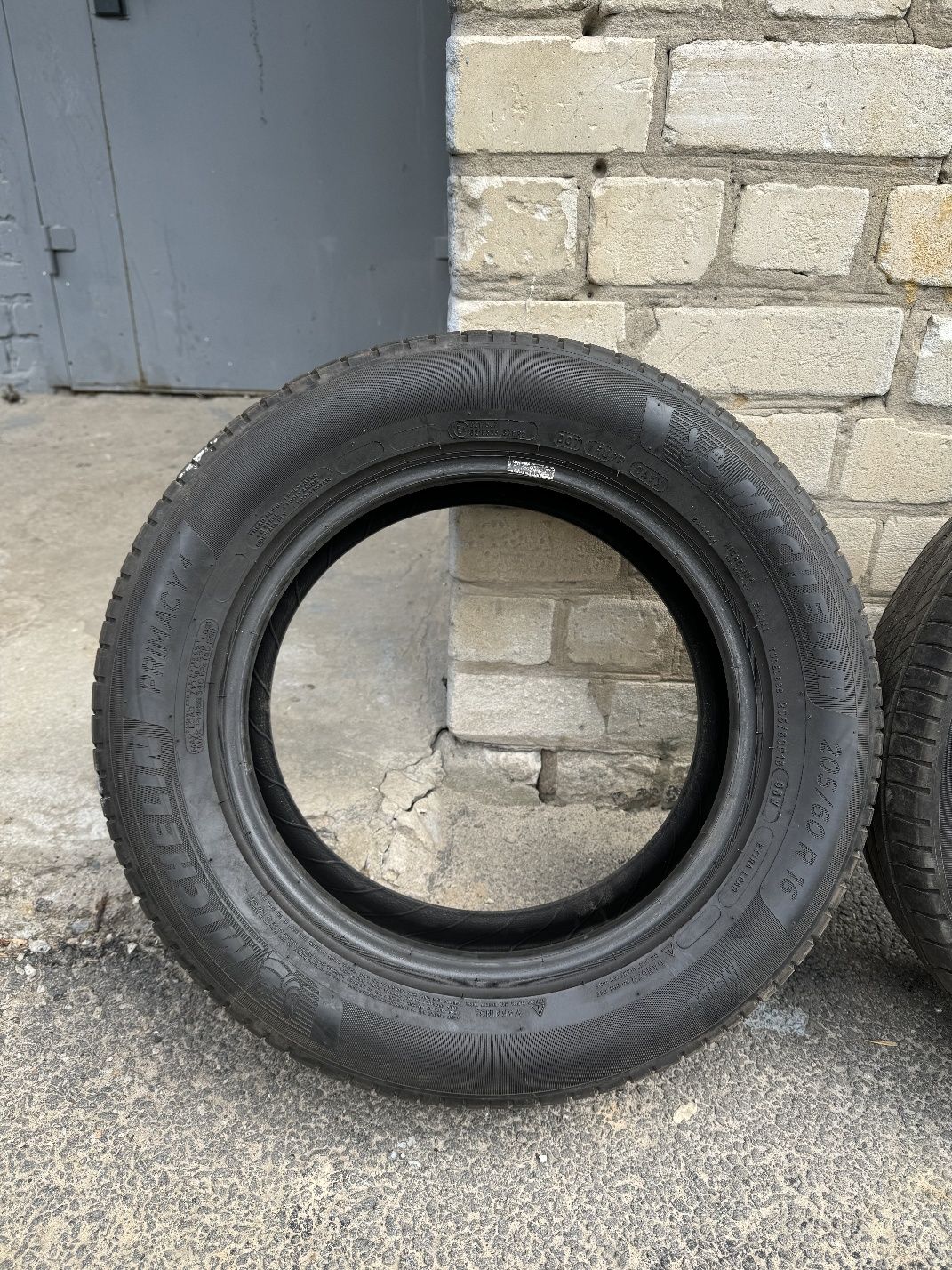 Покришки Michelin Primacy 4 205/60 R16 2018 року