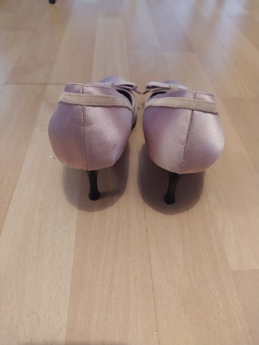 Sapatos de cerimónia rosa velho 37