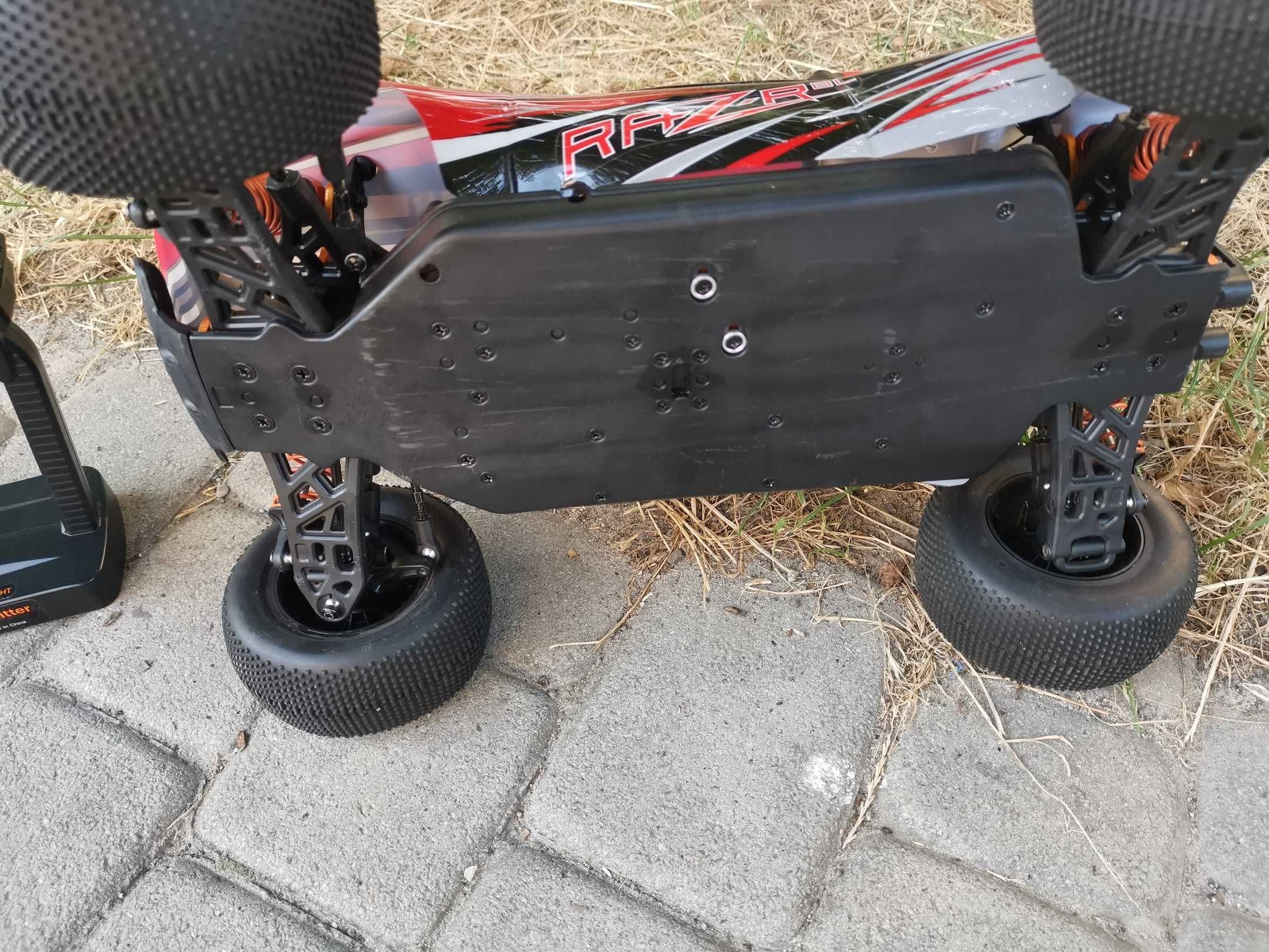 RC машинка траггі DHK Razr Brushless 1/10 безколекторна в коробці