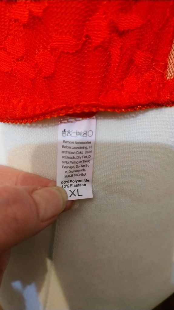 Czerwone mocno wycięte body do sukienki rozmiar xl