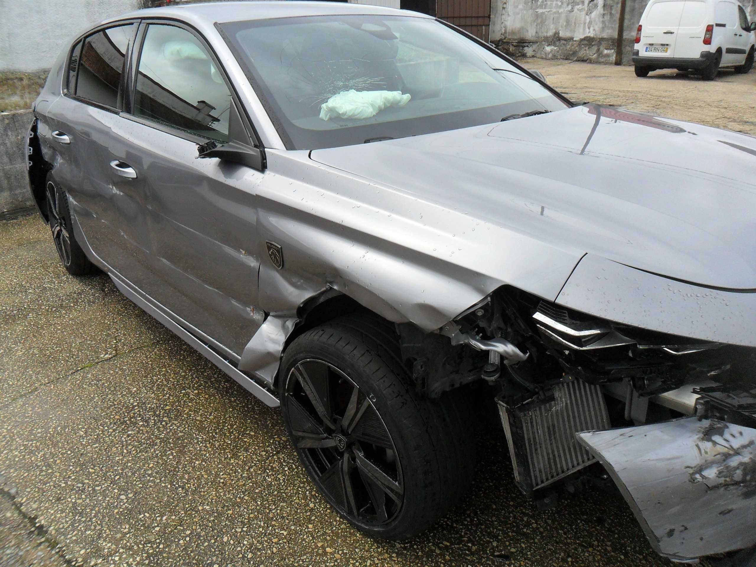 Peugeot 308 1.2 PureTech GT EAT8