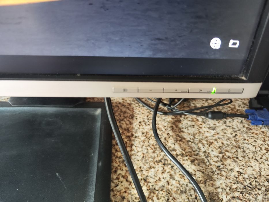 Monitor HP LA2405x