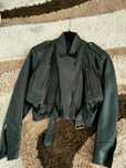 Casaco em couro preto