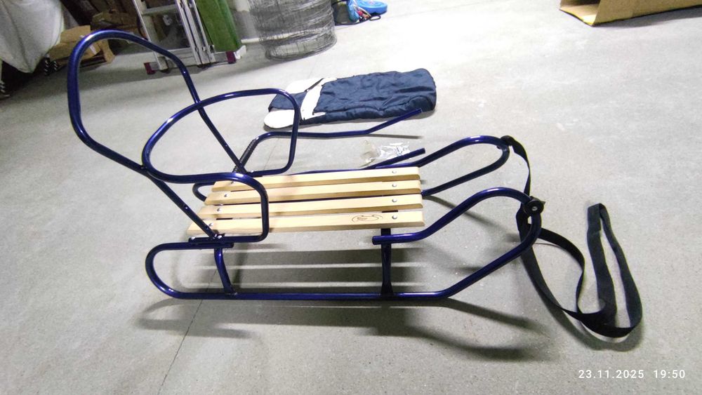 Sanki ze śpiworem, oparciem i pchaczem