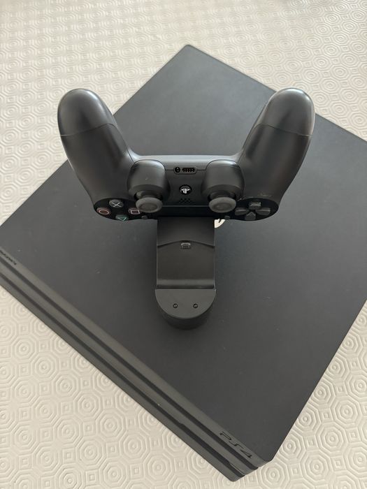 Playstation 4 pro 1 TB