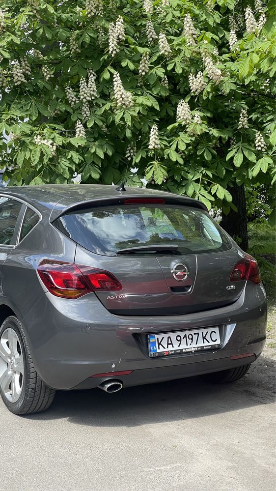 Автомобіль Opel Astra
