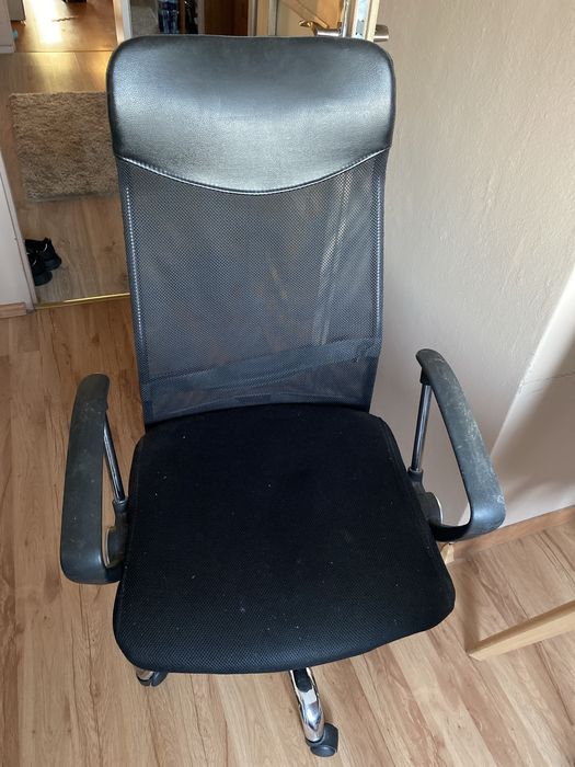 Oddam krzeslo obrotowe