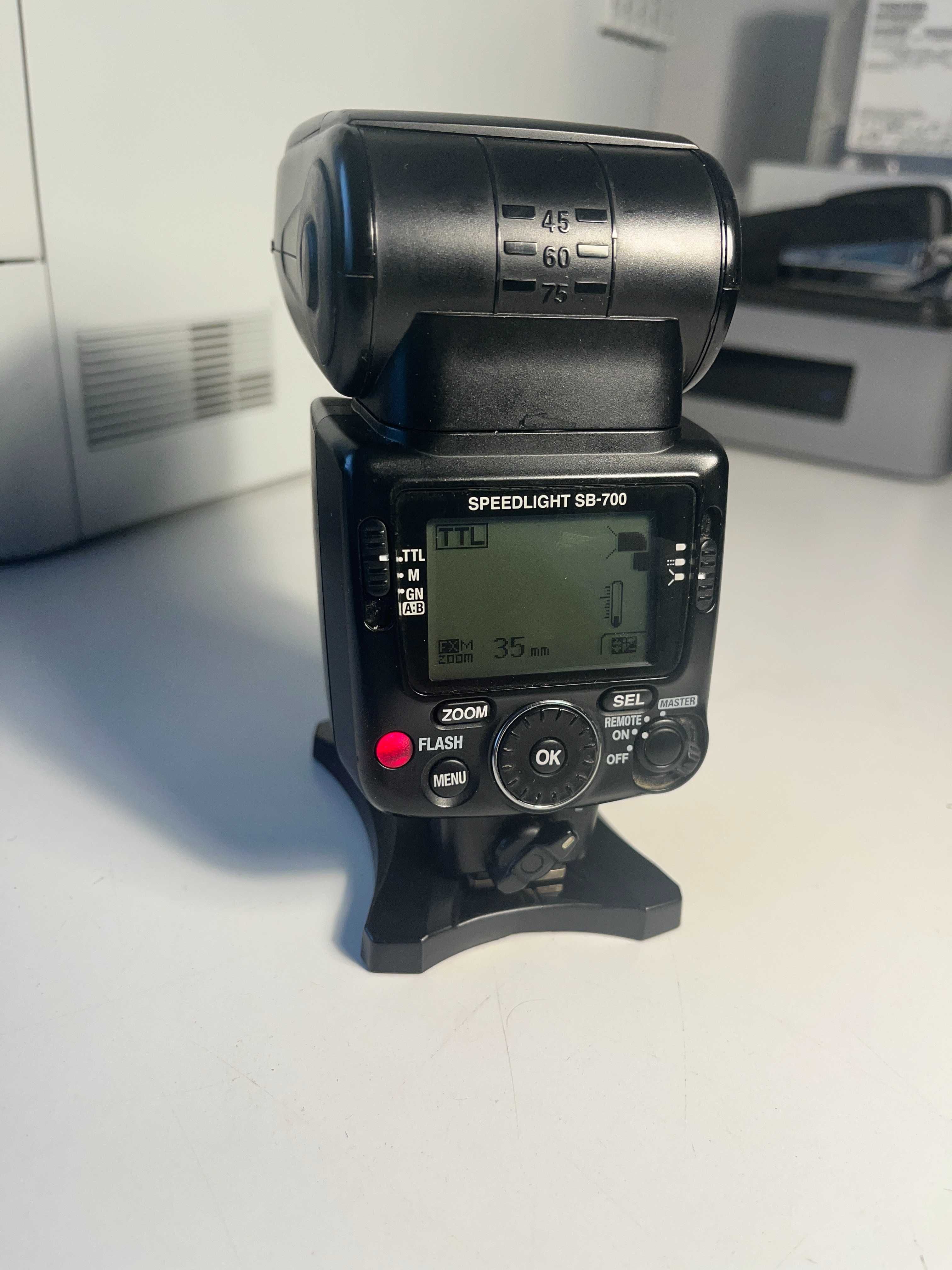 Nikon SB-700  lampa błyskowa